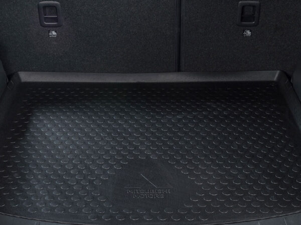 Outlander boot tray